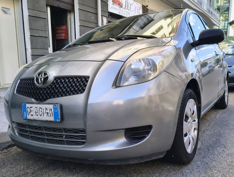 Toyota Yaris 1.0 5 porte