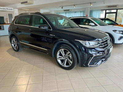 Volkswagen Tiguan 2.0 TDI 150 CV SCR DSG 4MOTION R-Line usata