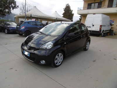 Toyota Aygo 1.0 12V VVT-i 3 porte Sol Connect usata