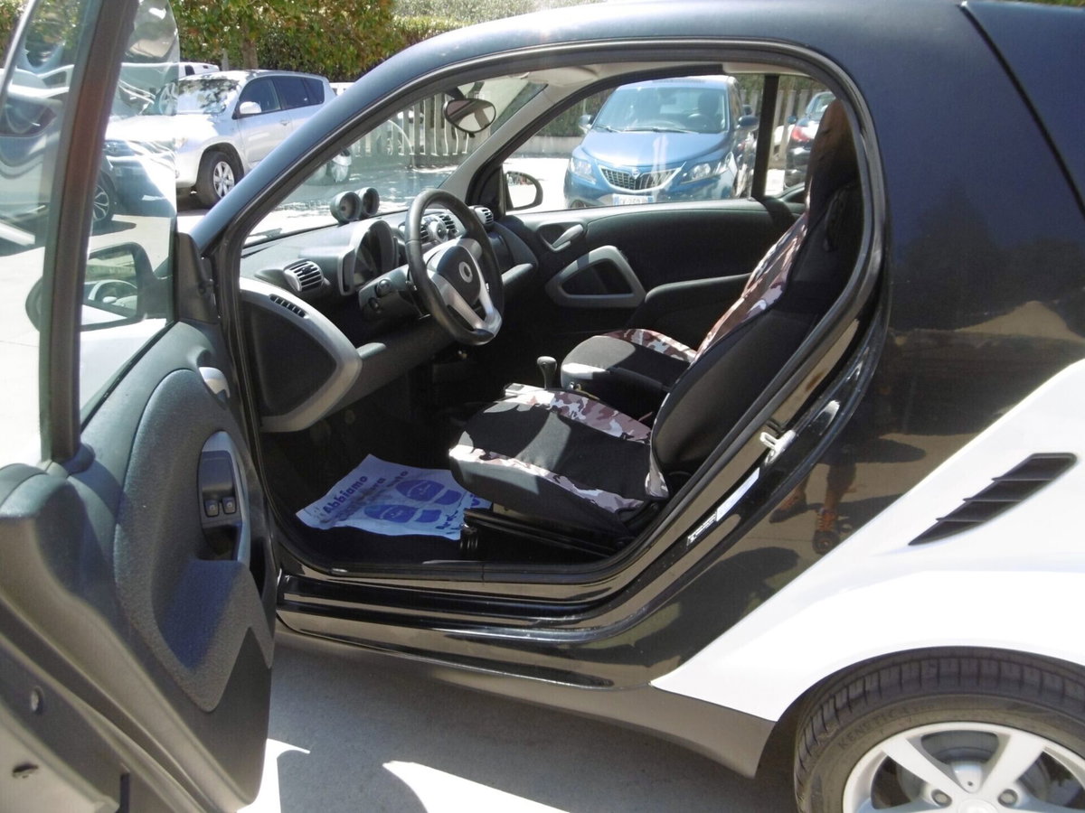 smart Fortwo 800 33 kW coupé passion cdi (10)