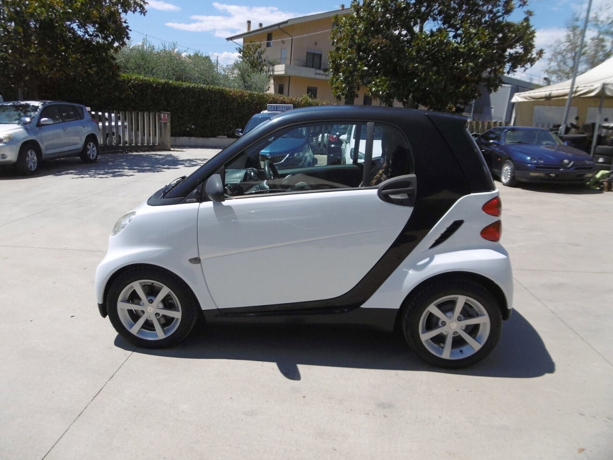 smart Fortwo 800 33 kW coupé passion cdi (9)