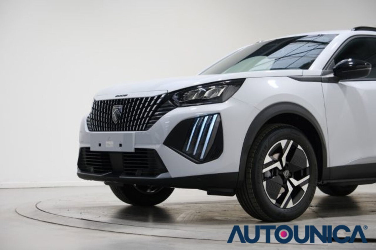 Peugeot 2008 PureTech 100 S&S Allure (11)