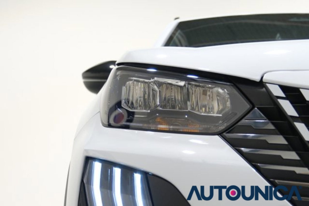Peugeot 2008 PureTech 100 S&S Allure (12)