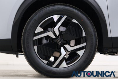 Peugeot 2008 PureTech 100 S&S Allure (14)