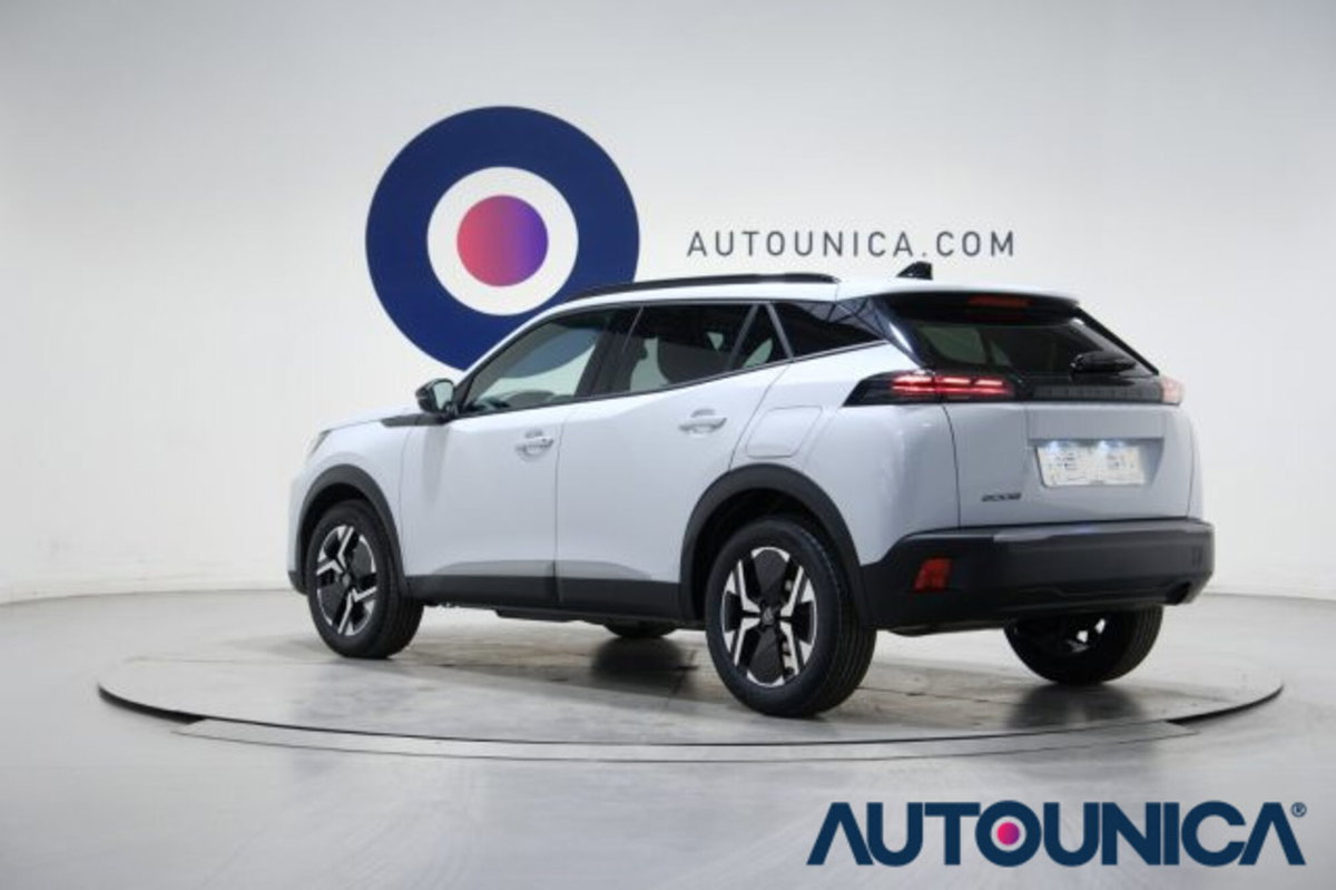 Peugeot 2008 PureTech 100 S&S Allure (17)