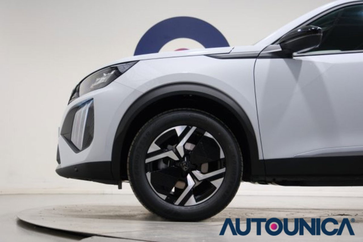 Peugeot 2008 PureTech 100 S&S Allure (19)