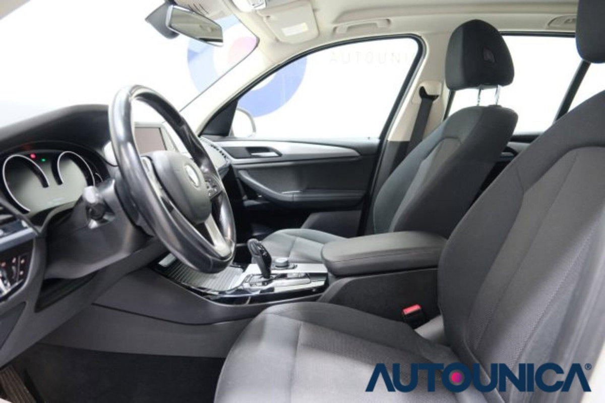 BMW X3 xDrive20d Business Advantage (20)