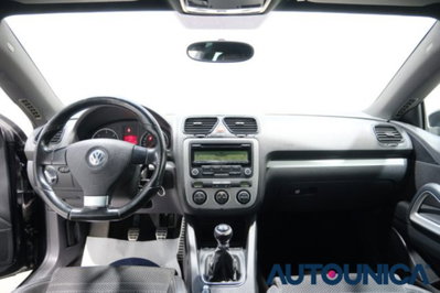 Volkswagen Scirocco 2.0 TDI 140CV DPF (10)