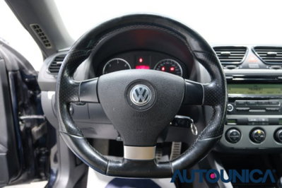 Volkswagen Scirocco 2.0 TDI 140CV DPF (7)