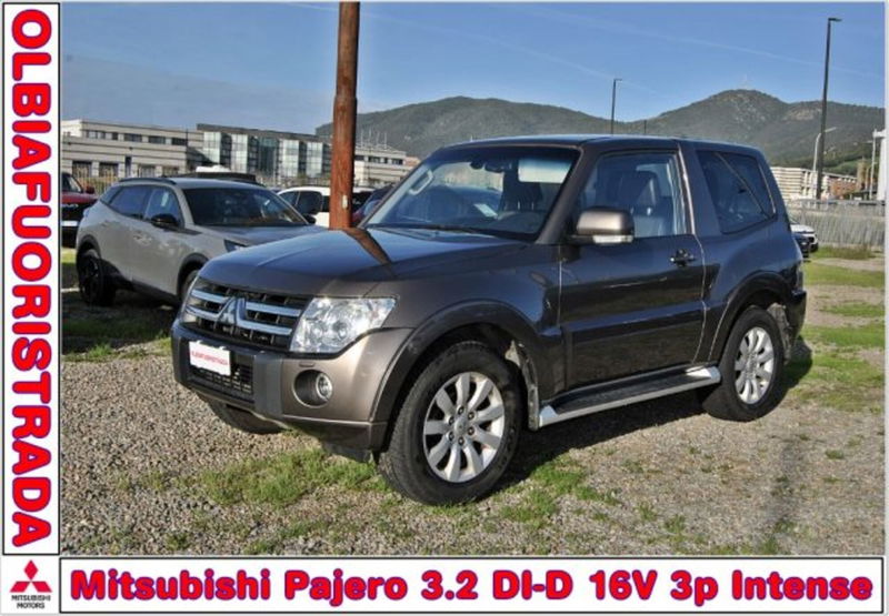 Mitsubishi Pajero 3.2 DI-D 16V 3p. Intense DPF