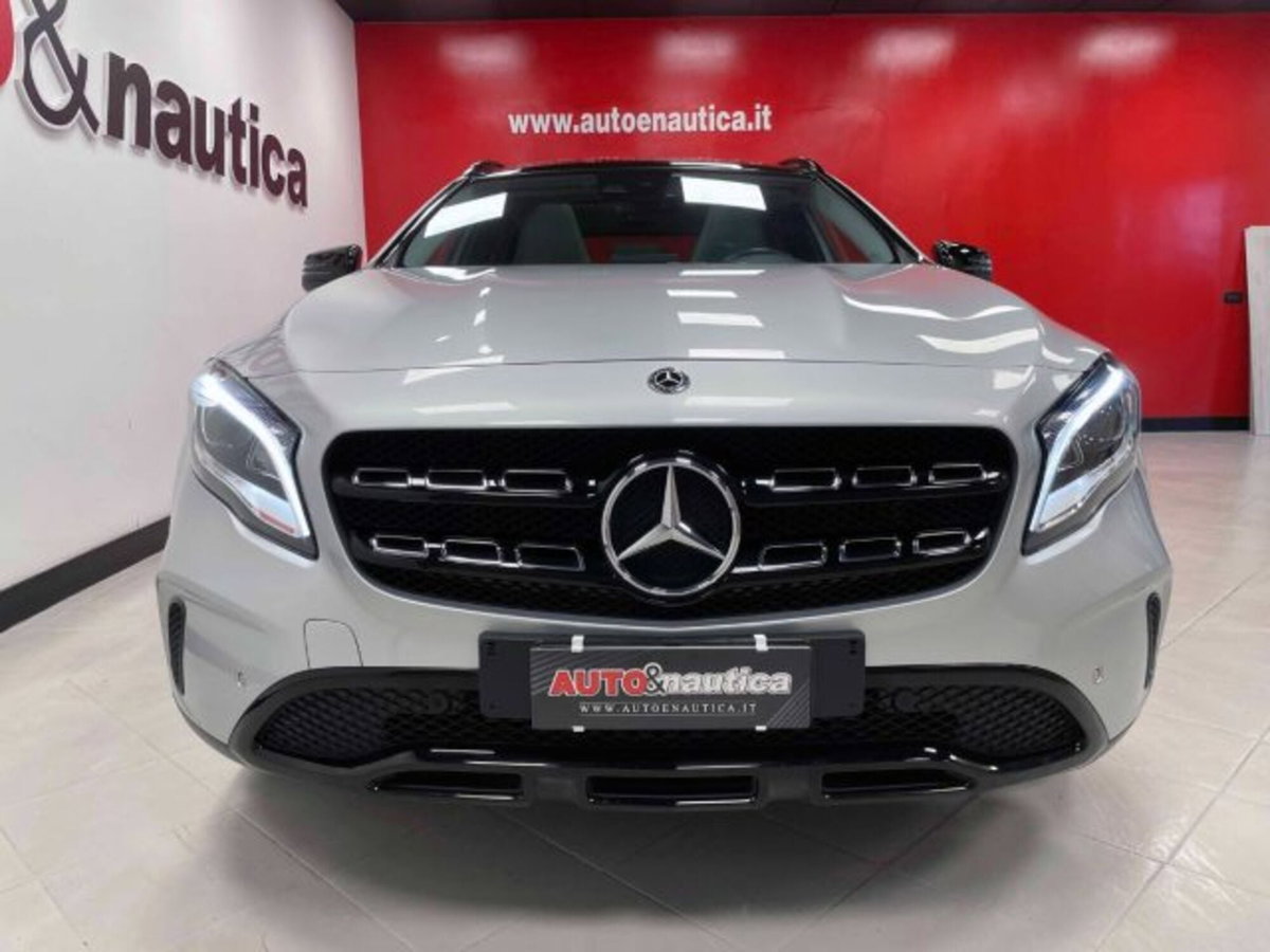 Mercedes-Benz GLA SUV 220 Automatic 4Matic Premium (4)