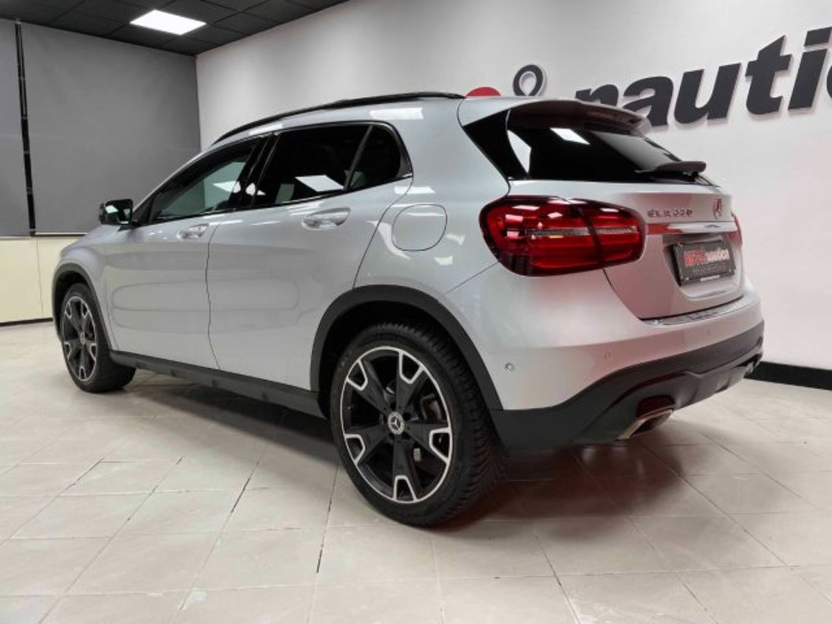 Mercedes-Benz GLA SUV 220 Automatic 4Matic Premium (8)