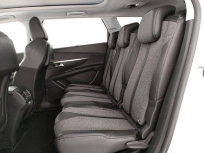 Peugeot 5008 BlueHDi 150 S&S Allure (16)