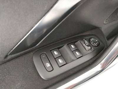 Peugeot 2008 Turbo 110 S&S Allure (18)