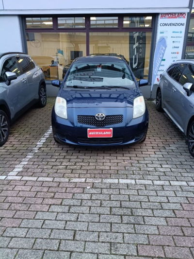 Toyota Yaris 1.3 5 porte Sol usata