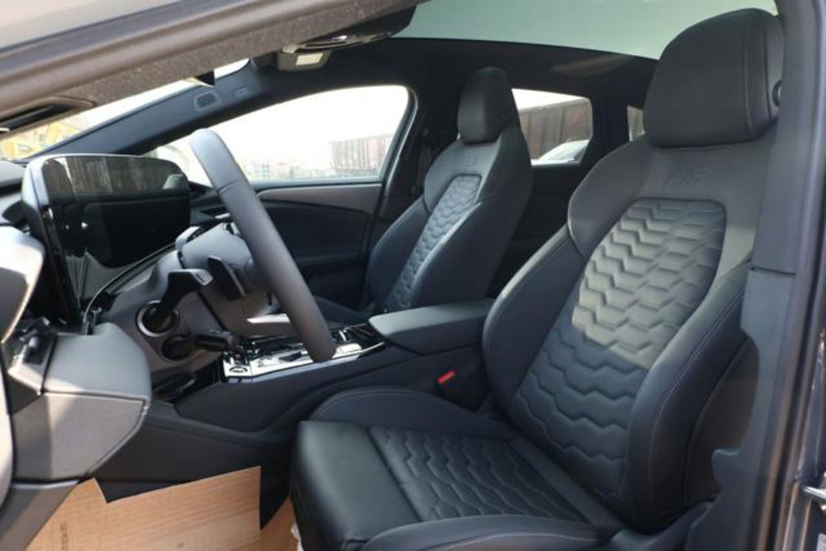 Audi A6 Sportback e-tron S line edition quattro 428cv (5)