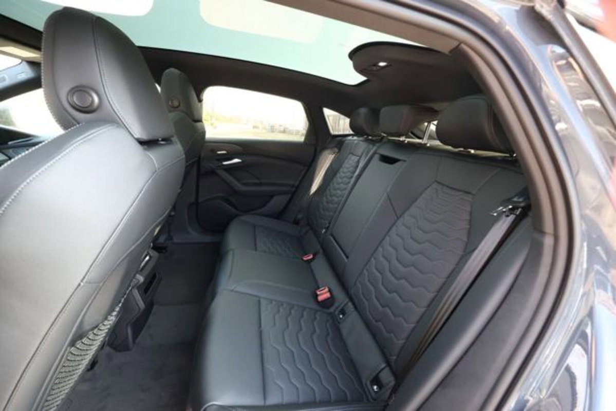 Audi A6 Sportback e-tron S line edition quattro 428cv (9)