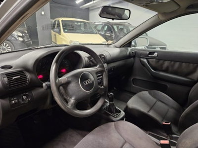 Audi A3 1.9 TDI/130 CV cat 5p. Ambiente (6)