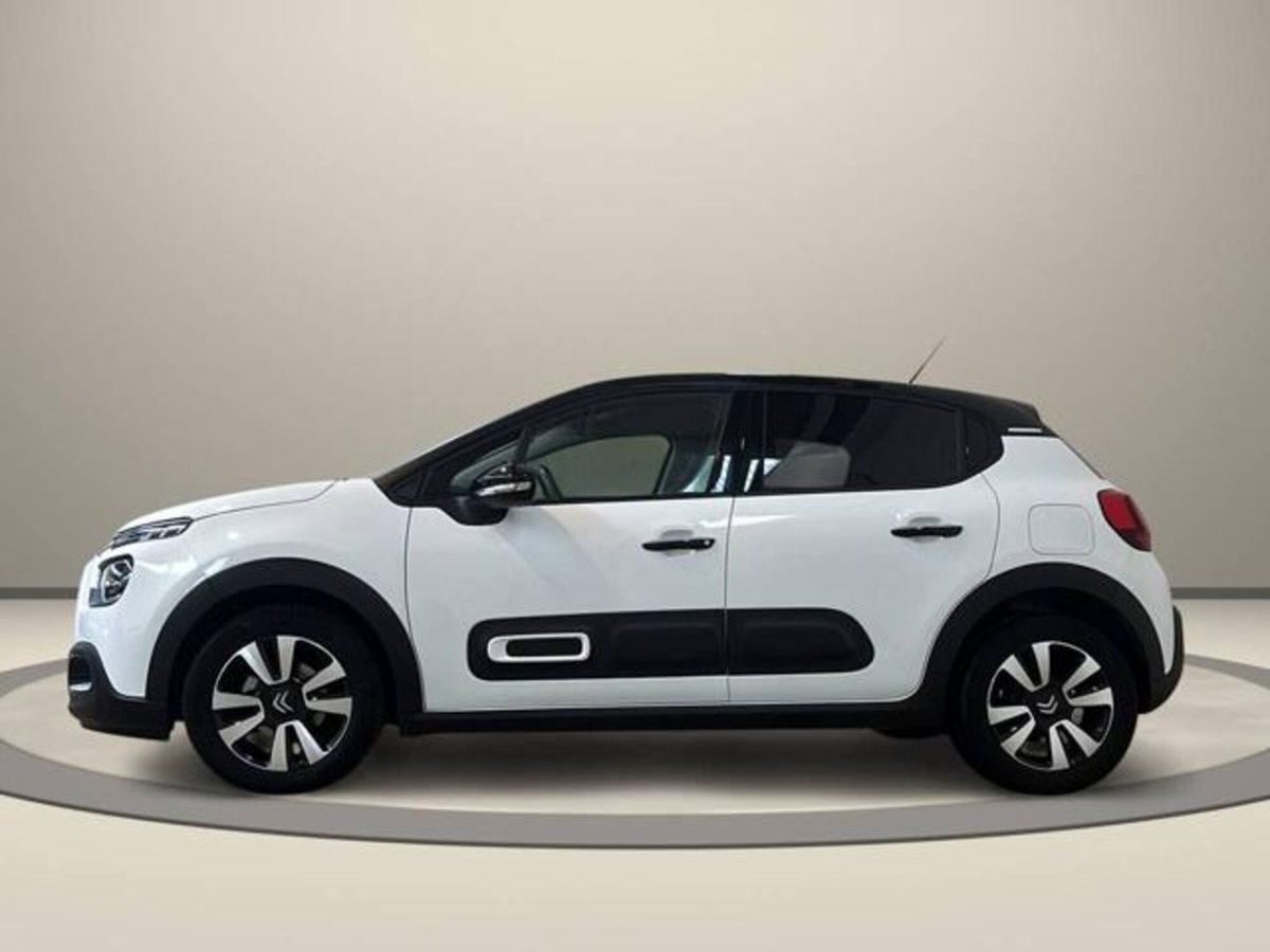 Citroen C3 PureTech 110 S&S EAT6 Shine (3)