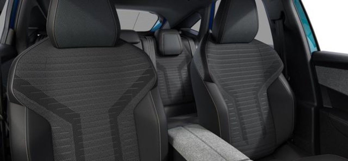 Peugeot 3008 1.6 phev GT 195cv e-dcs7 (9)
