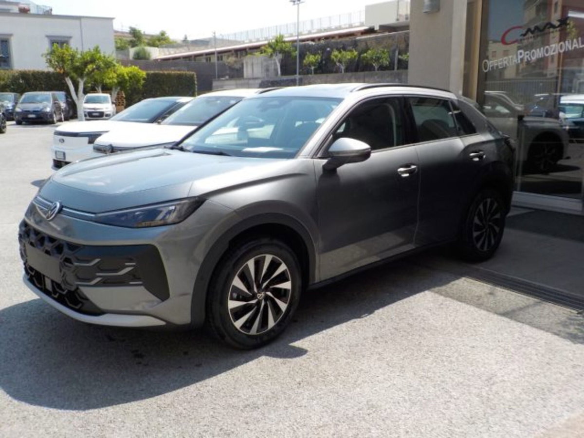 Volkswagen T-Roc 1.5 etsi Life 115cv dsg (10)