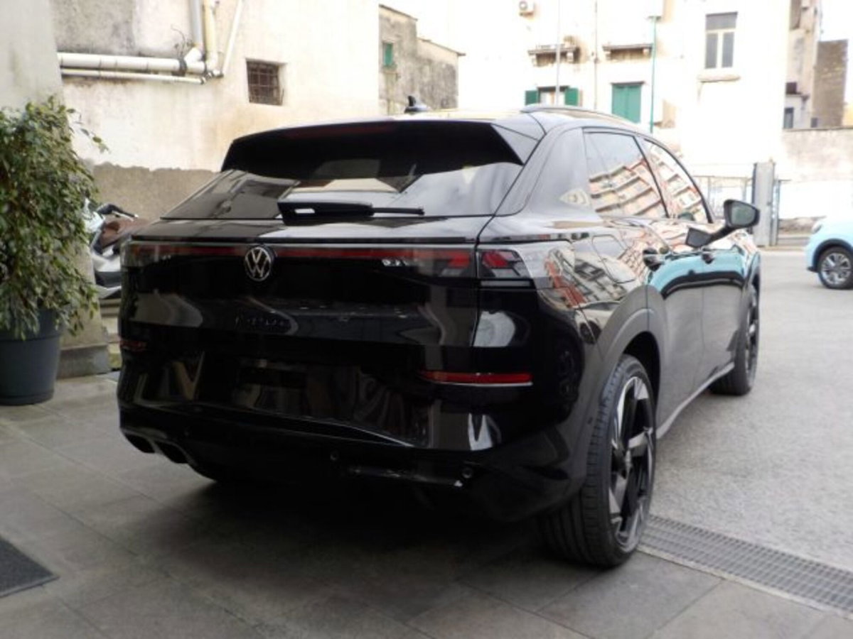Volkswagen T-Roc 1.5 etsi Life 115cv dsg (13)