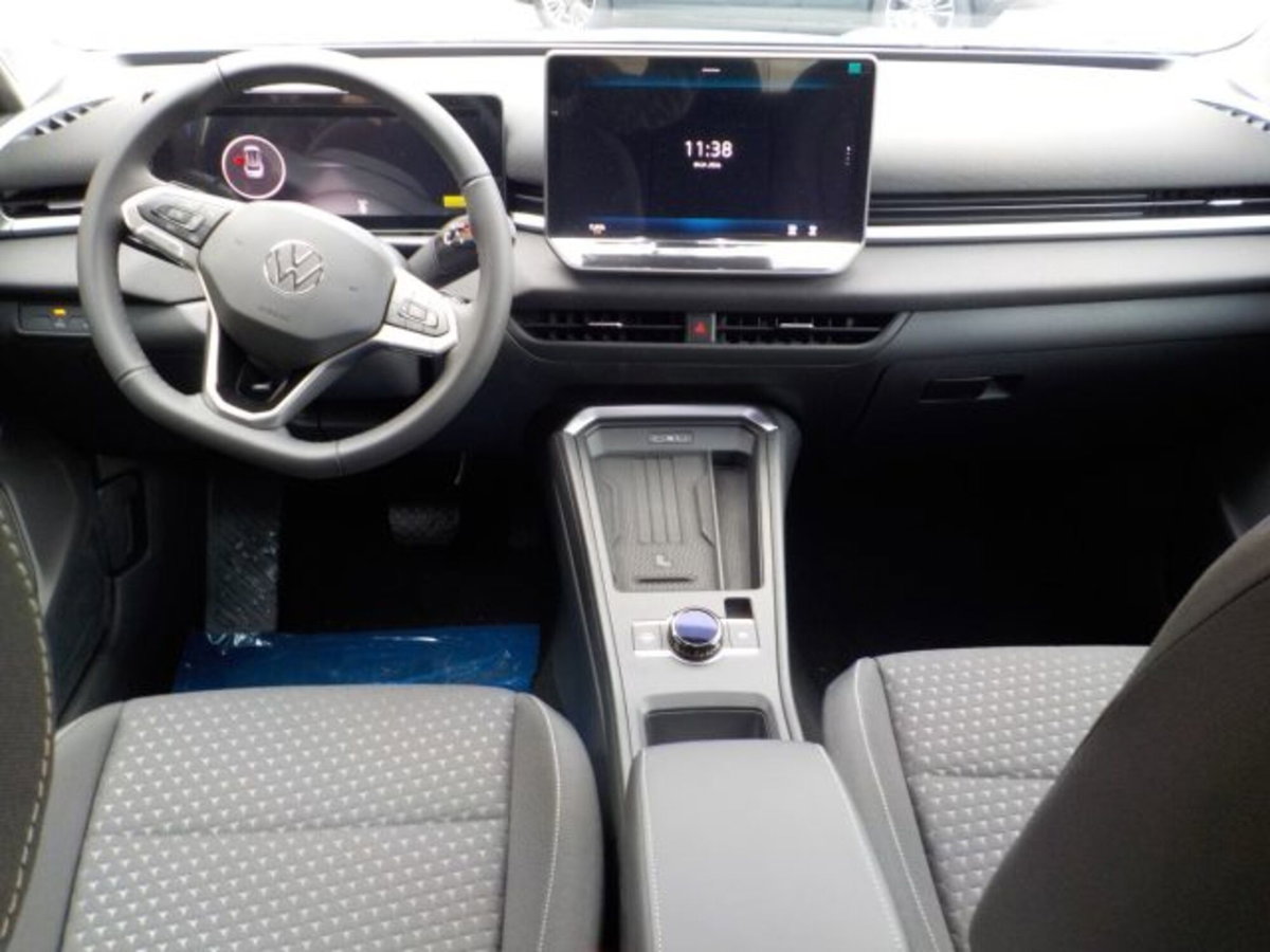 Volkswagen T-Roc 1.5 etsi Life 115cv dsg (7)