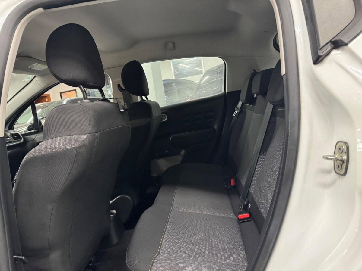 Citroen C3 BlueHDi 100 S&S Shine Pack (15)