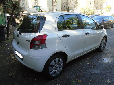 Toyota Yaris 1.0 5 porte Now usata