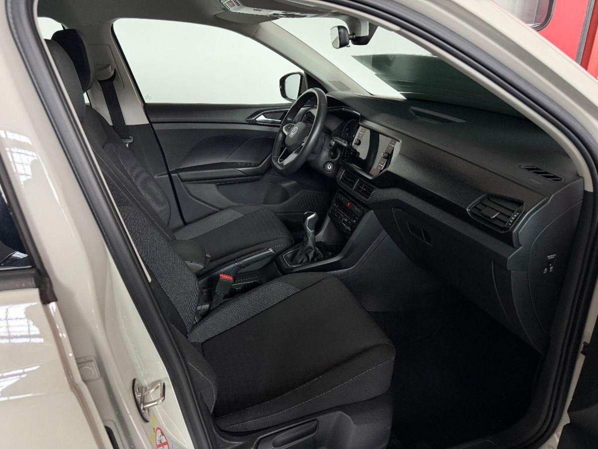 Volkswagen T-Cross 1.0 TSI Sport (5)