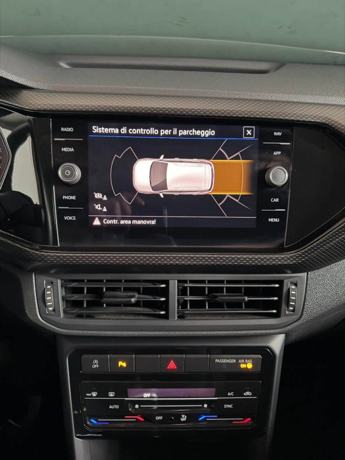 Volkswagen T-Cross 1.0 TSI Sport (6)