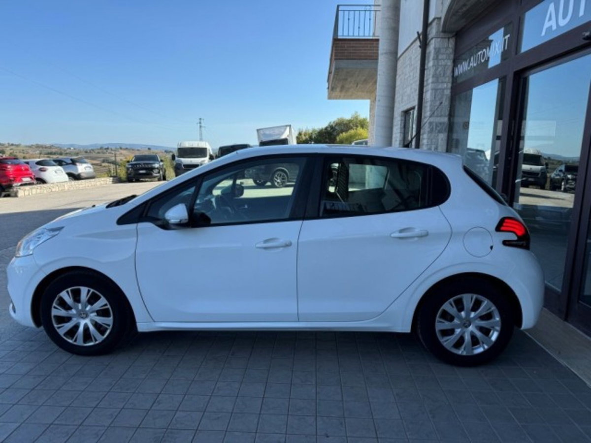 Peugeot 208 75 5 porte Van Active (10)