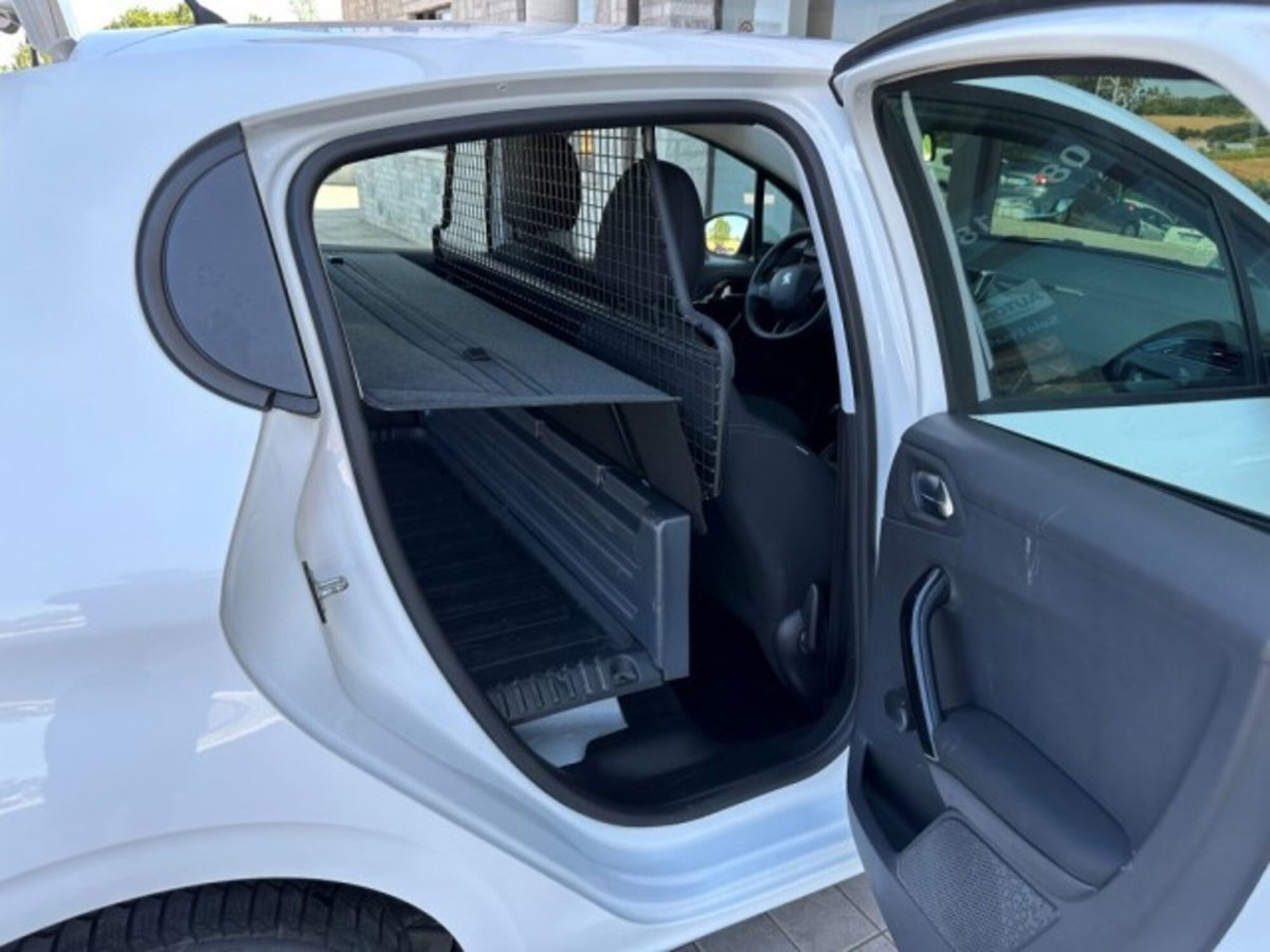 Peugeot 208 75 5 porte Van Active (15)
