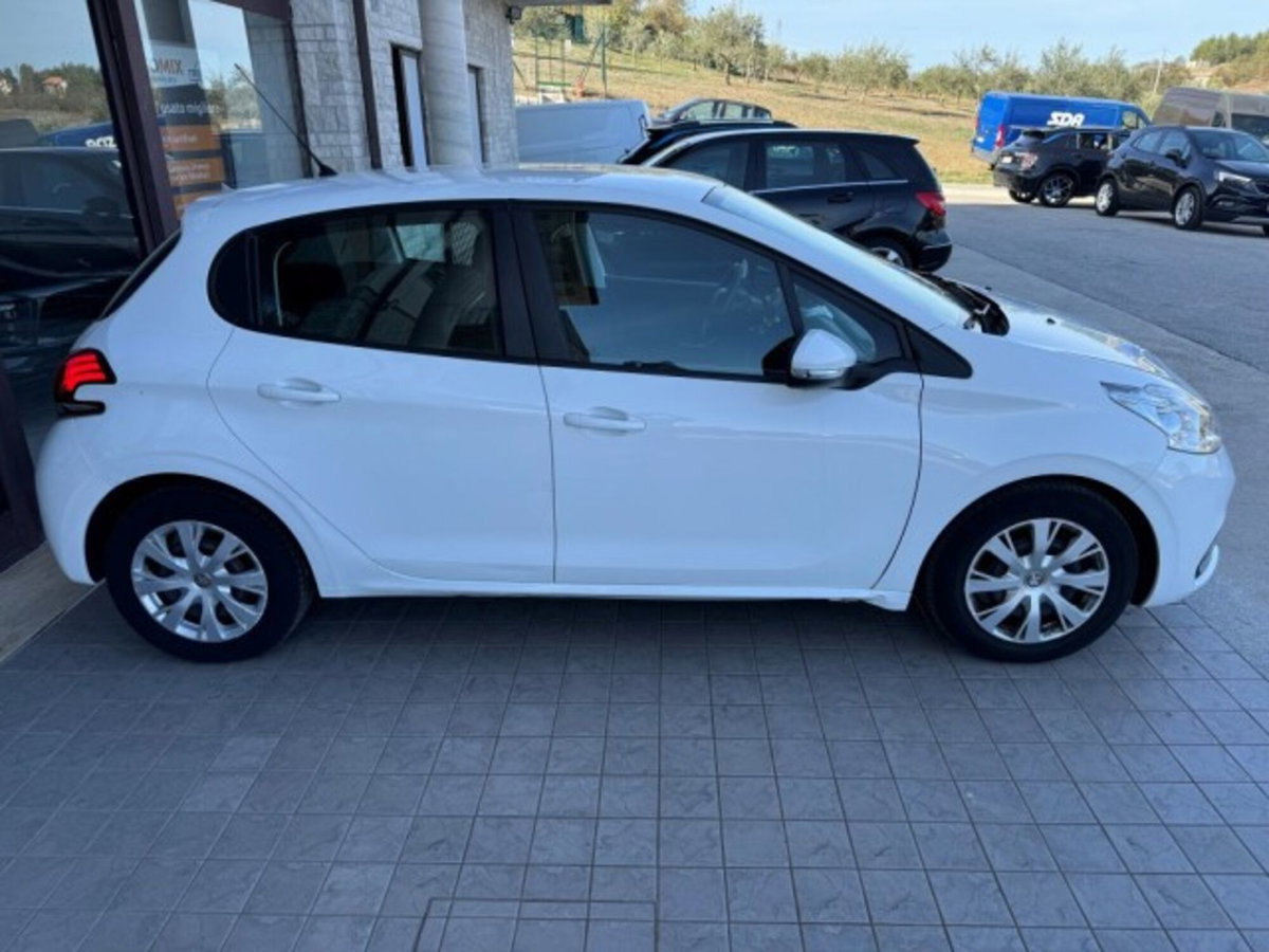 Peugeot 208 75 5 porte Van Active (7)
