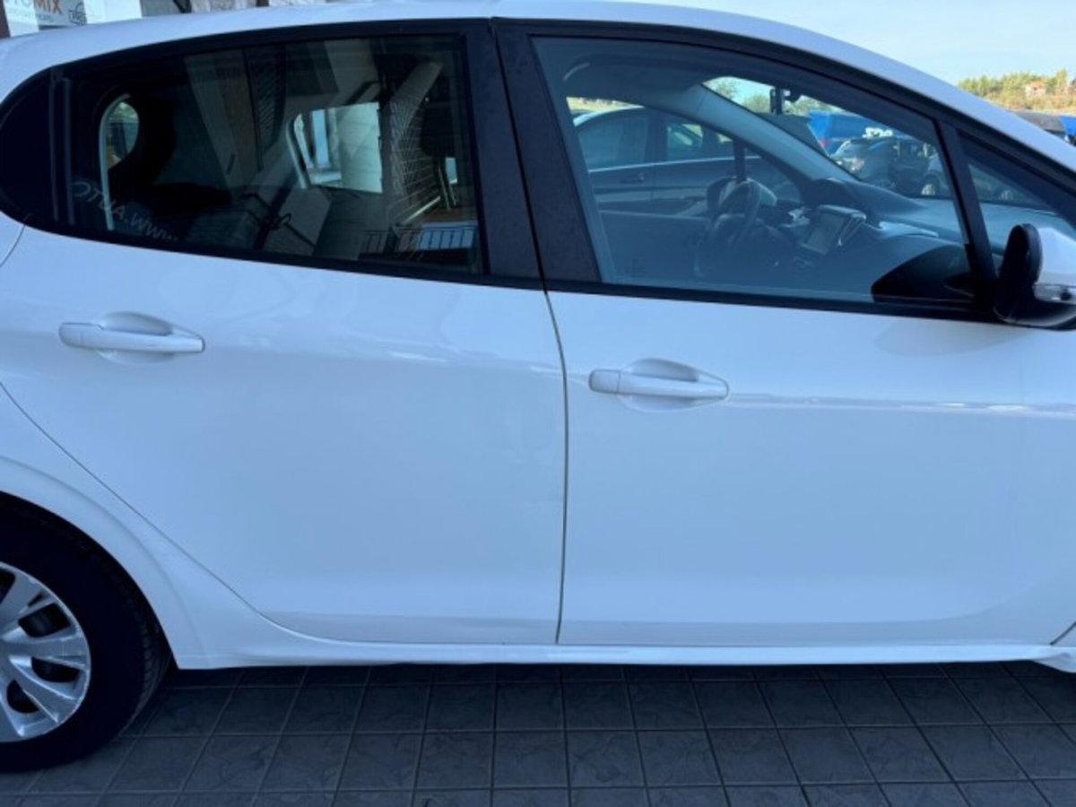 Peugeot 208 75 5 porte Van Active (9)