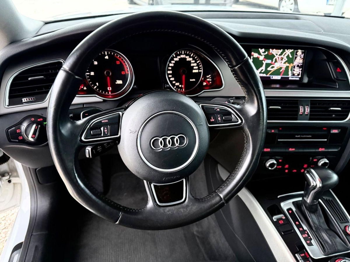 Audi A5 Coupé 2.0 TDI 177 CV multitronic Business Plus (17)