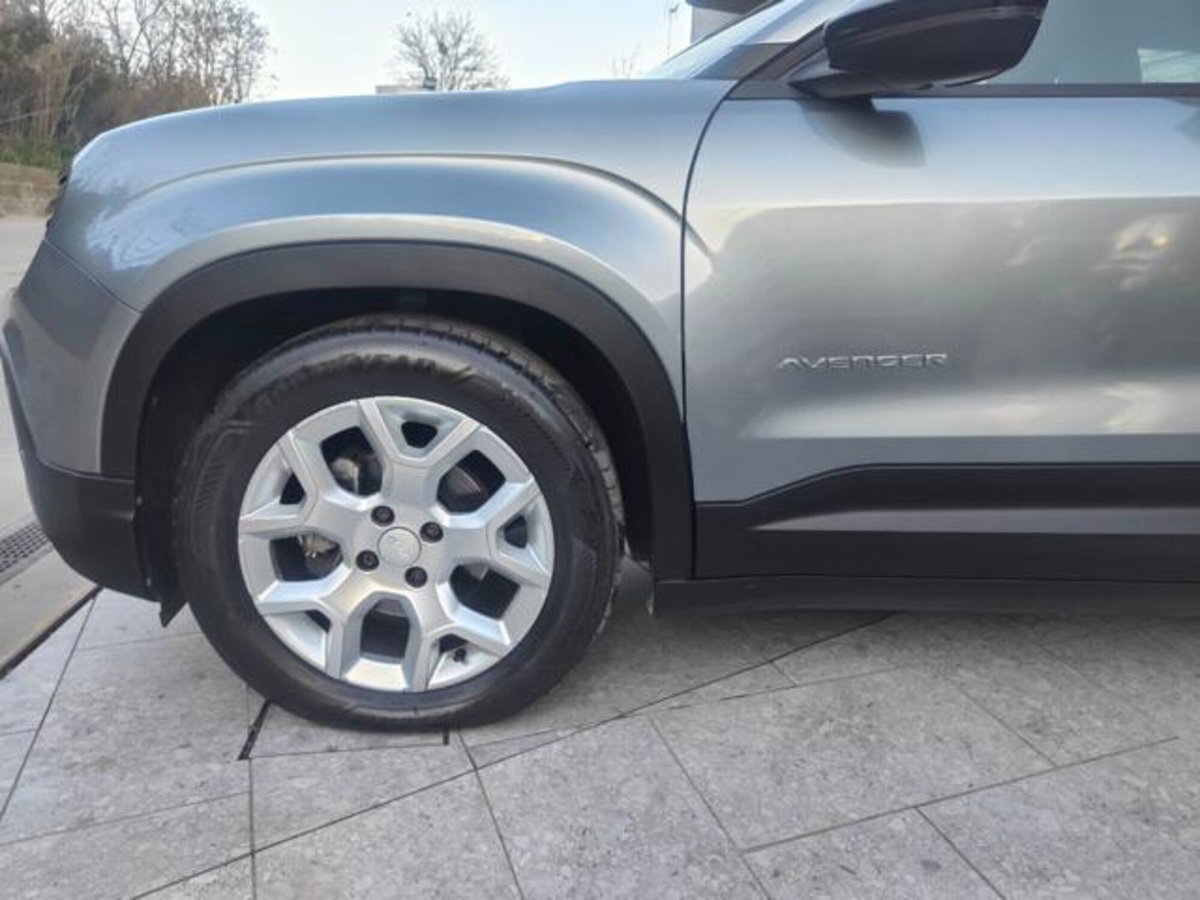 Jeep Avenger 1.2 turbo Altitude fwd 100cv (16)