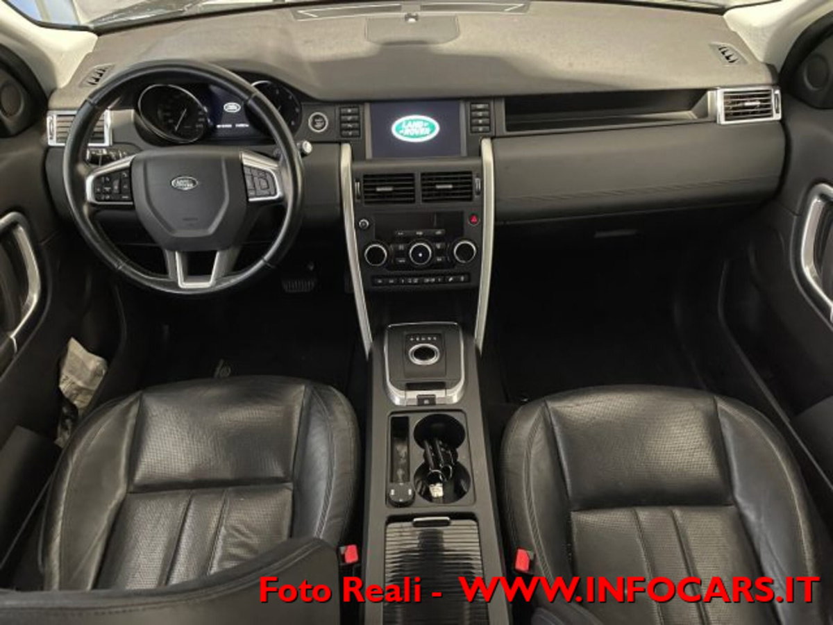 Land Rover Discovery Sport 2.2 TD4 HSE (11)