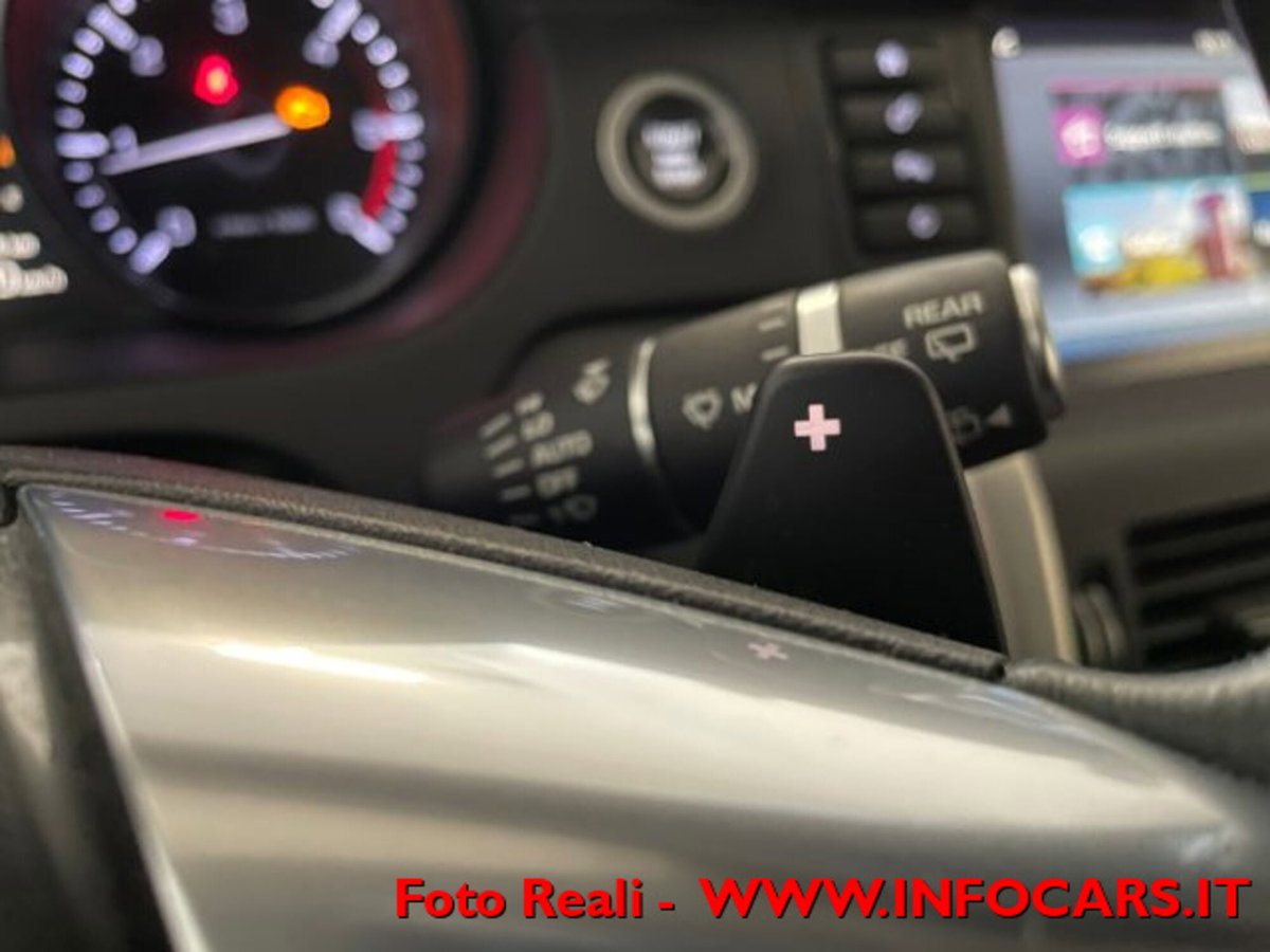 Land Rover Discovery Sport 2.2 TD4 HSE (19)