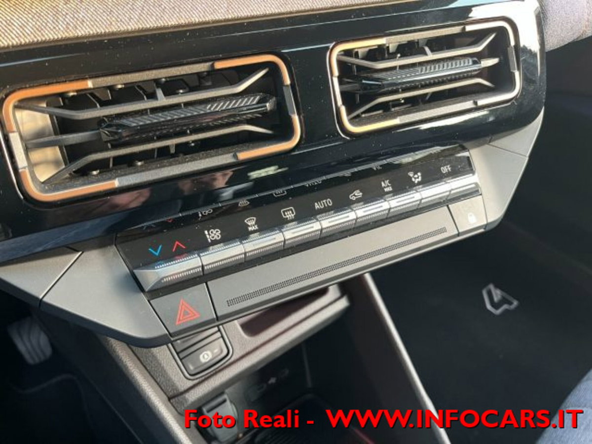 Renault Renault 4 Techno comfort range 150cv (17)