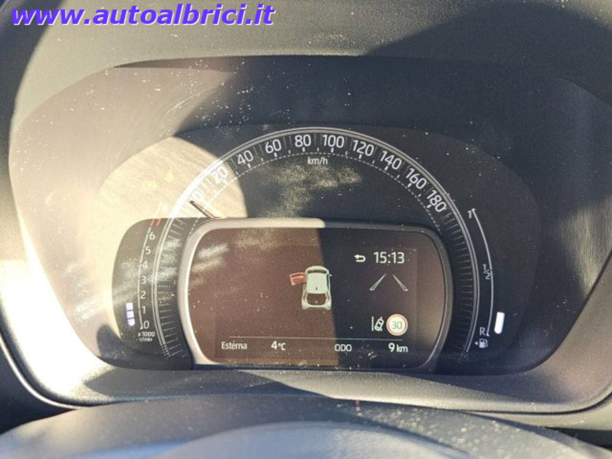 Toyota Aygo X 1.0 Active 72cv (20)
