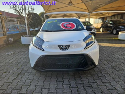Toyota Aygo X 1.0 Active 72cv (4)
