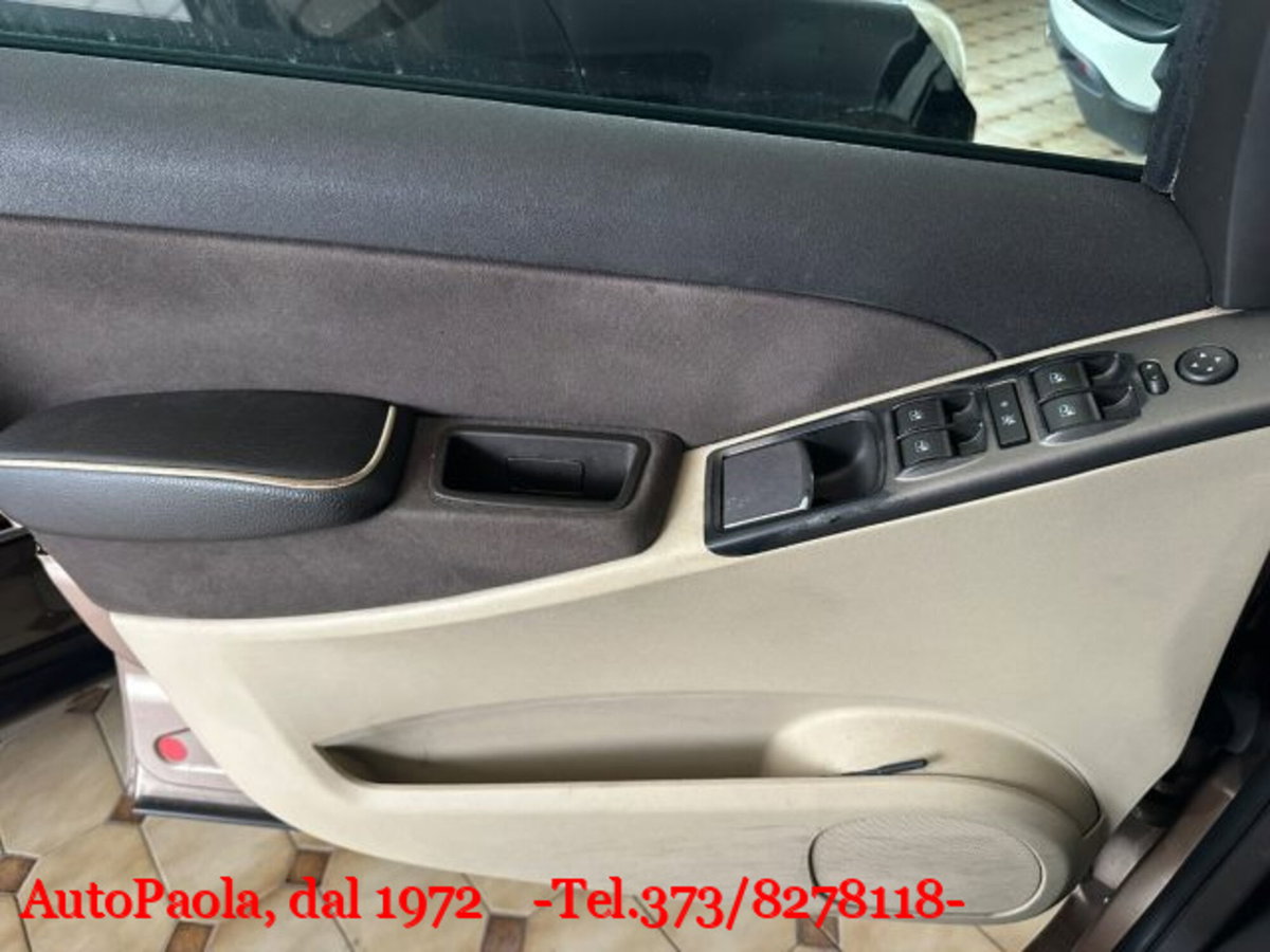 Lancia Musa 1.9 Multijet Platino (12)