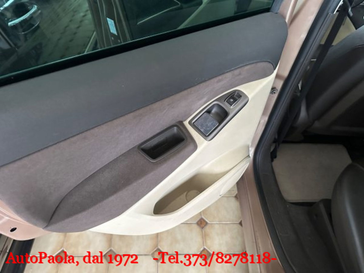 Lancia Musa 1.9 Multijet Platino (13)