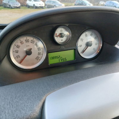 Lancia Ypsilon 1.2 69 CV Elle (10)