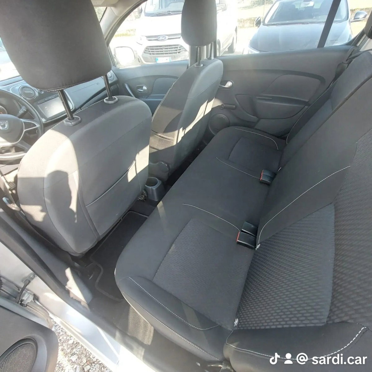 Lancia Ypsilon 1.2 69 CV Elle (16)