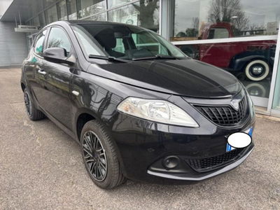 Lancia Ypsilon 1.0 FireFly 5 porte S&S Hybrid Gold Plus usata