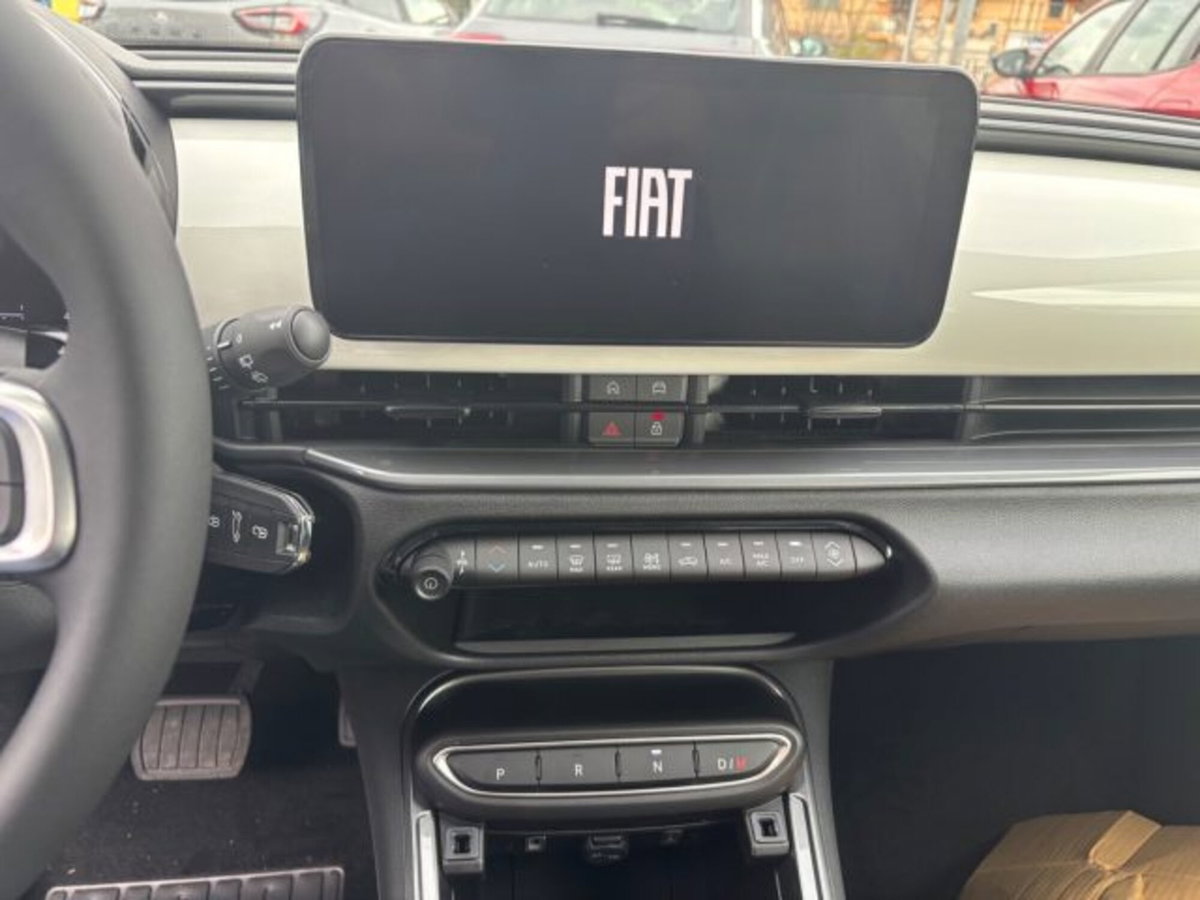 Fiat 600 1.2 hybrid Icon 145cv auto (10)