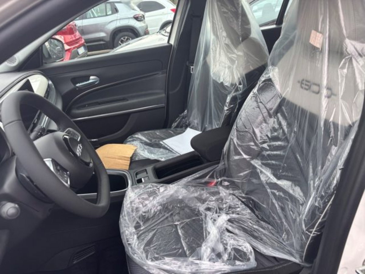 Fiat 600 1.2 hybrid Icon 145cv auto (7)