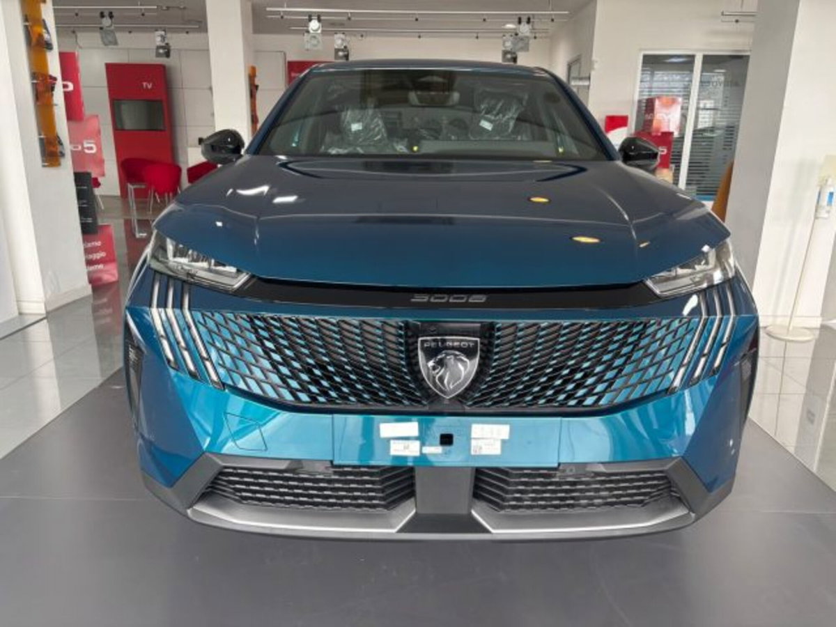 Peugeot 3008 1.2 hybrid Allure 145cv e-dcs6